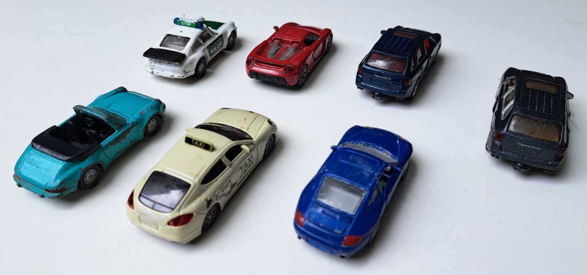 Колички модели автомобило Порше / Porsche 1:64