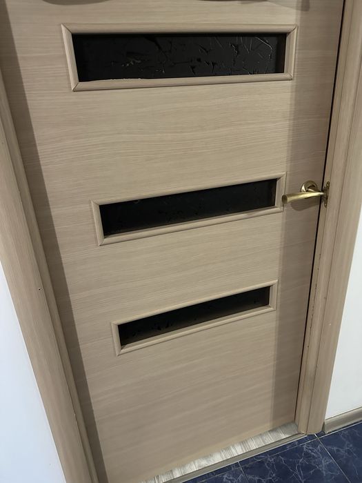 Межкомнатные двери 5 штук