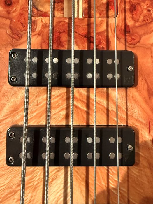 Chitara bass Mirel Voievod 5