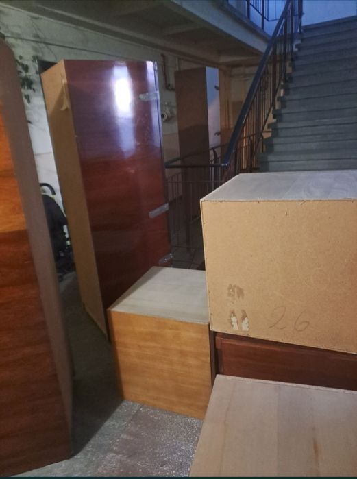 Transport mobila moloz debarasari locuințe santiere mutari bunuri marf