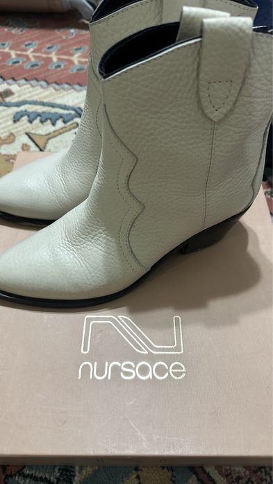 Продам сапоги от бренда nursace
