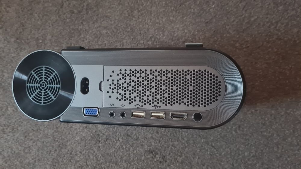 Videoproiector Full HD