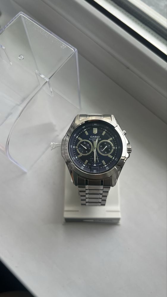 Продам часы Casio Illuminator WR50