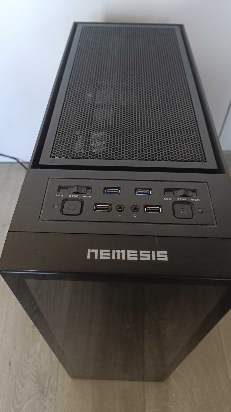 Геймърски компютър с Ryzen 5 5600 и RX 6600 XT