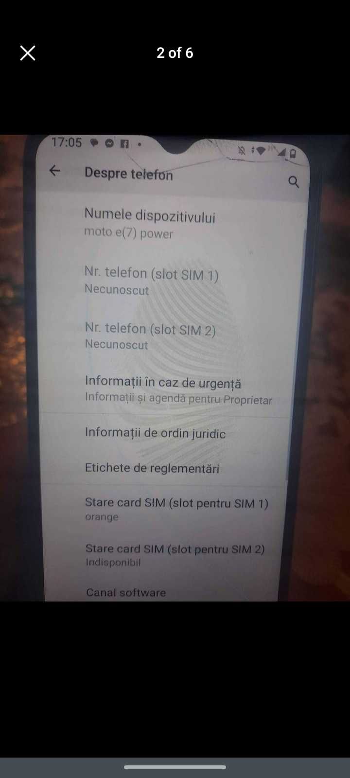 Moto 7 funcționează jos este crăpat