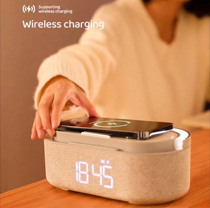 Часы будильник, настольный