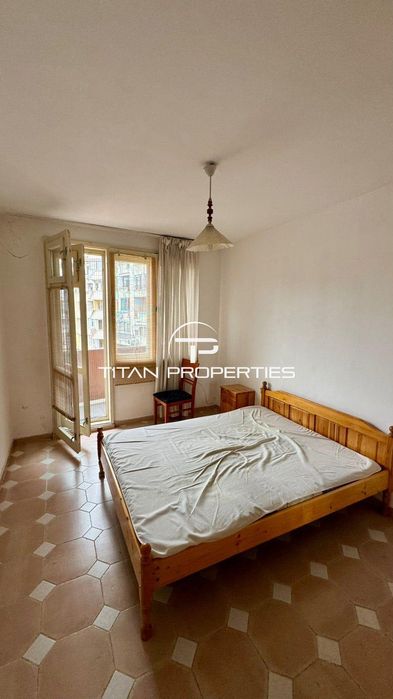 Тристаен апартамент за продажба в кв. Кършияка