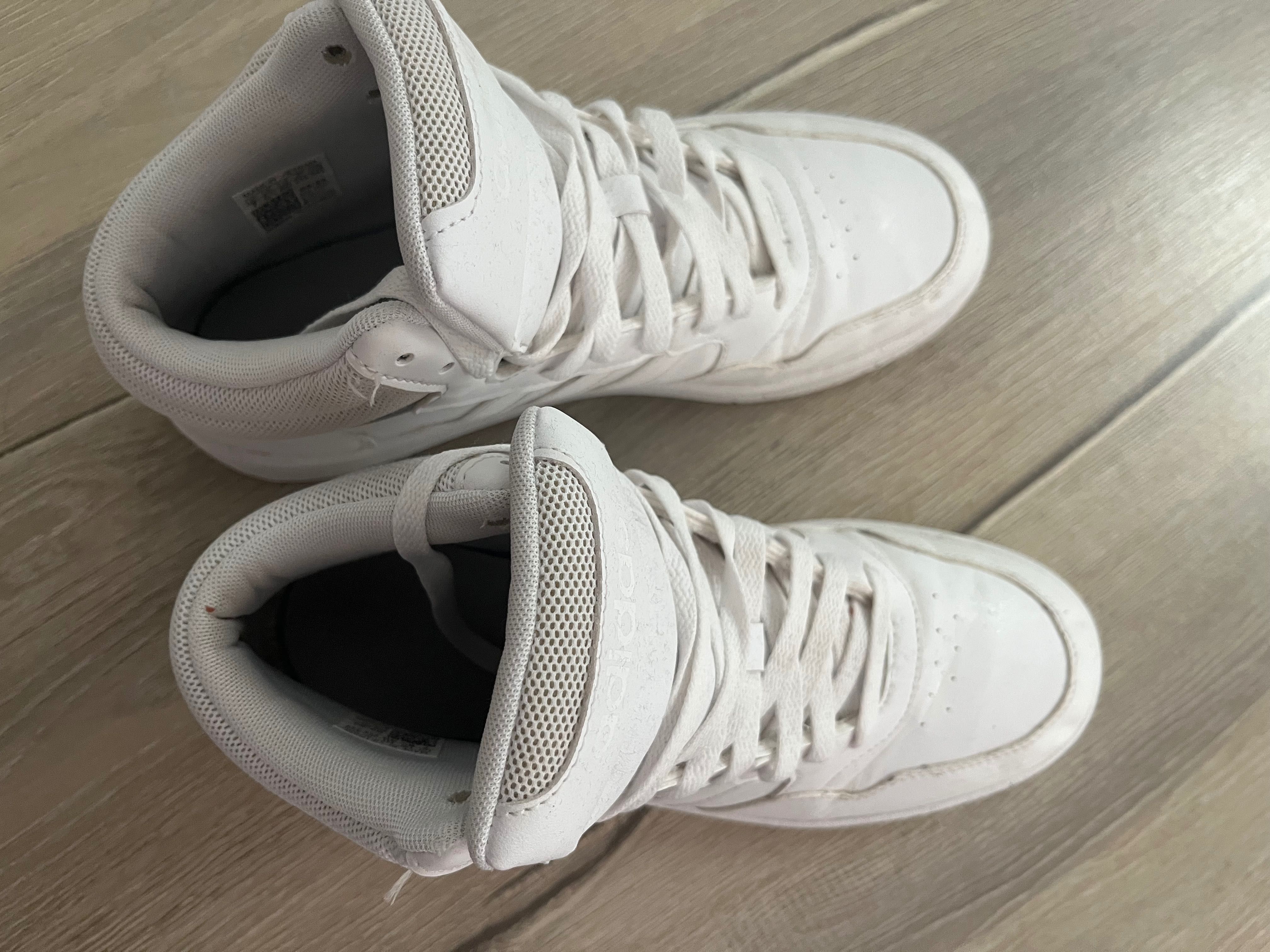 Adidas кожени кецове