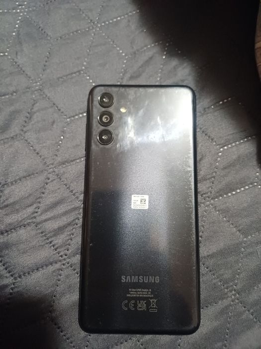 2 telefoane , redmi si samsung