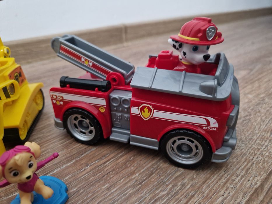 Pow patrol set cu mașinuțe si figurine