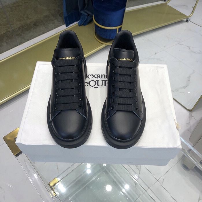 Alexander McQueen calitate premium