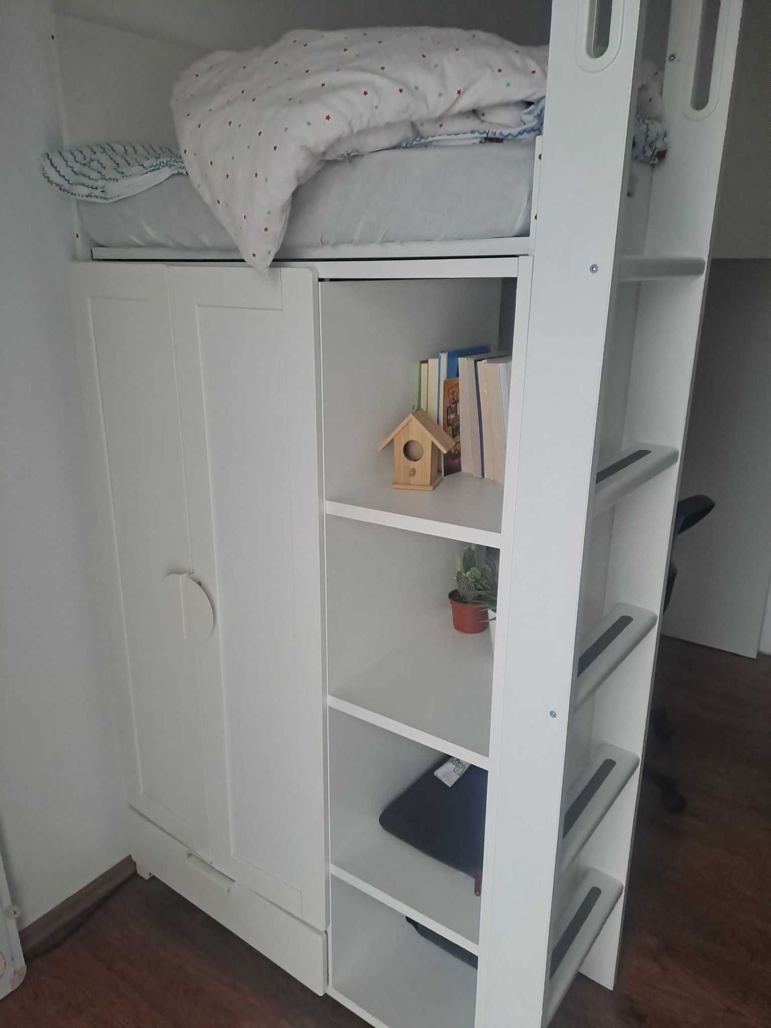 Pat supraetajat,birou cu sertare