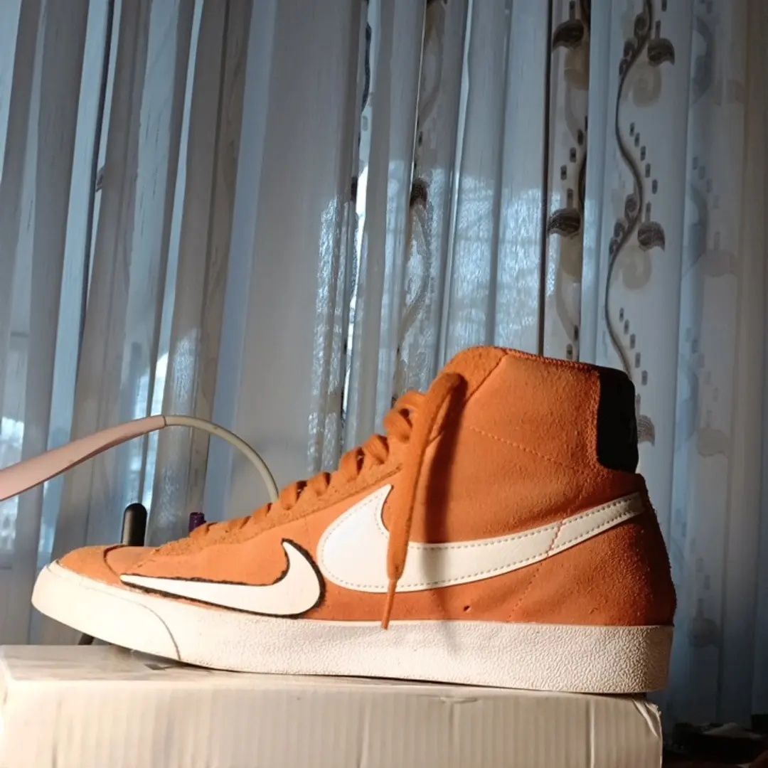 Nike blazer orange