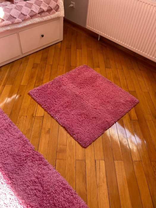 Covoare roz camera copil (2 buc 195 x 135 cm + 2 buc 80 x 80 cm)