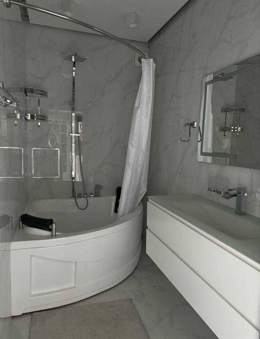 Срочно сдаю 2 ком Новостройка Миробод