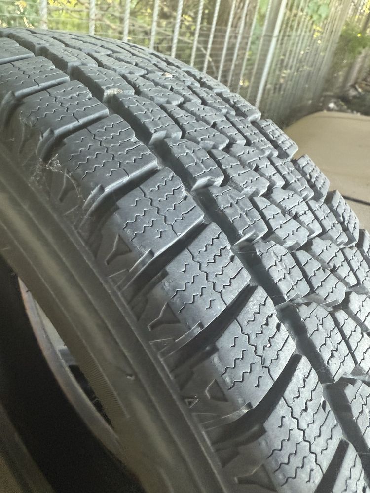Бусови гуми 195.75.16С Firestone