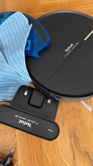 Продам робот пылесос