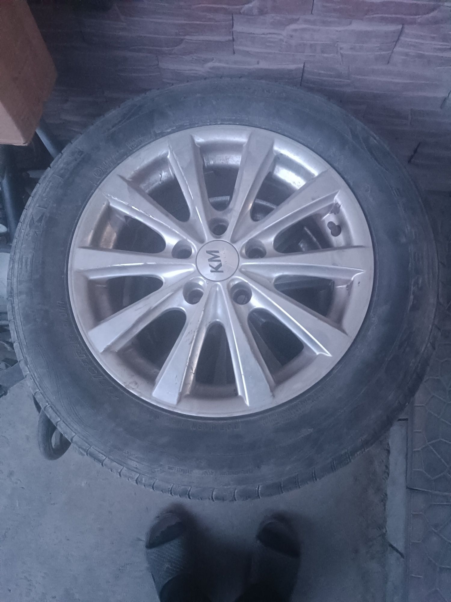 Продам диски 15 размер Срочно.