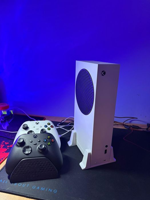 Xbox series s nou cu 2 controlere