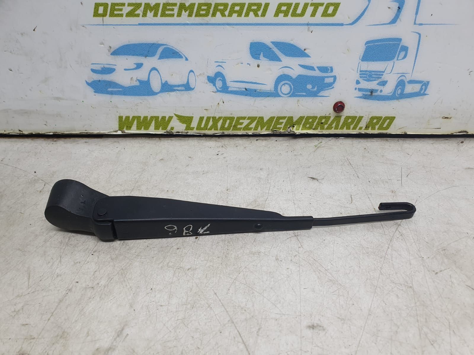 Brat stergator luneta Volkswagen VW Golf 6 [2008 - 2015] 1.6 tdi CAYC