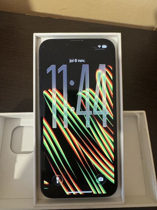 Iphone 14 baterie 87%