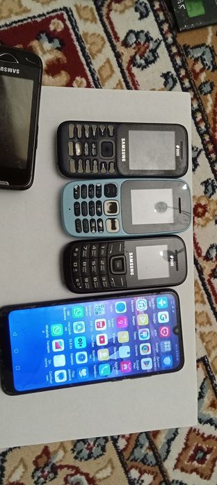 Телефон для связи
