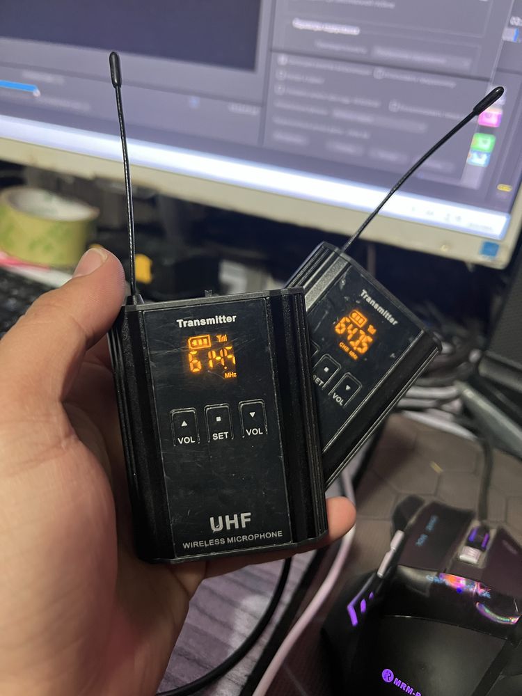 Продам безпроводной микрофон UHF