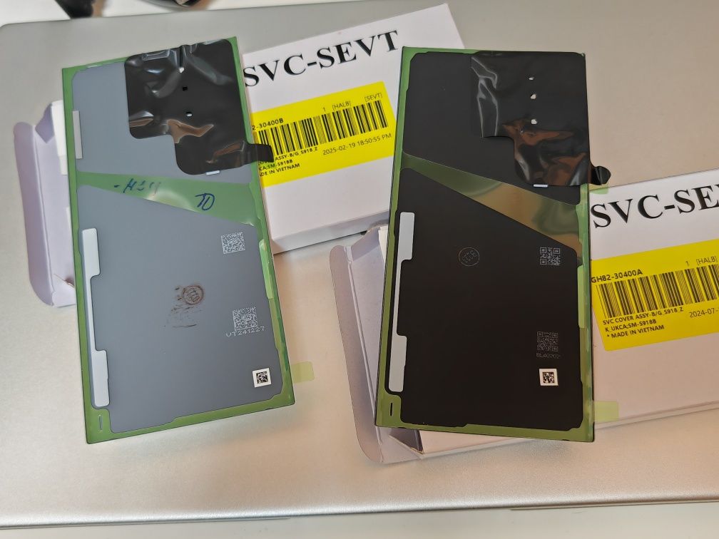Оригинал нов заден капак за Samsung Galaxy S23 Ultra / Cream / Black