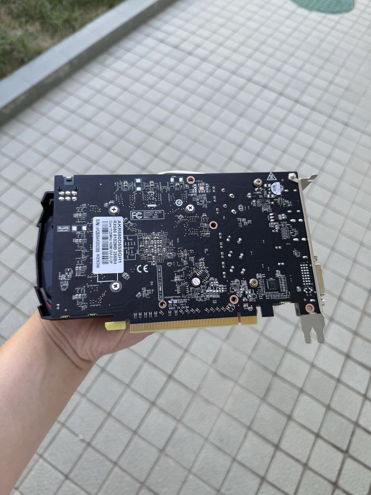 Видео карта ARKTEK 580 новая