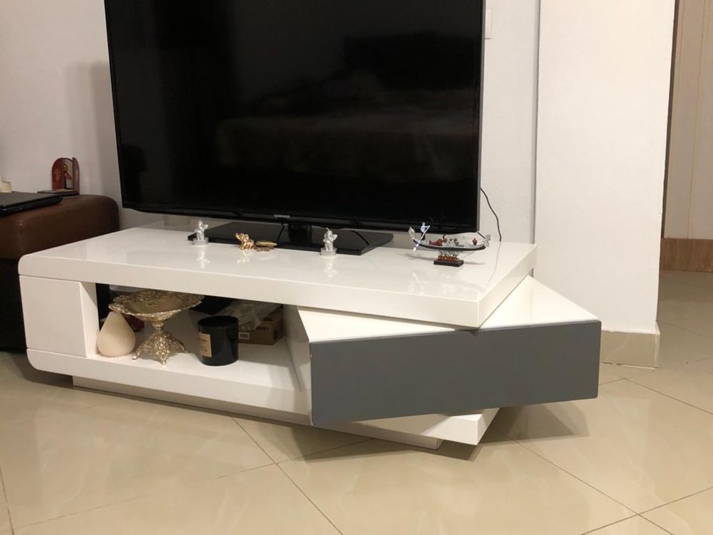 Masă living, mobilier TV living