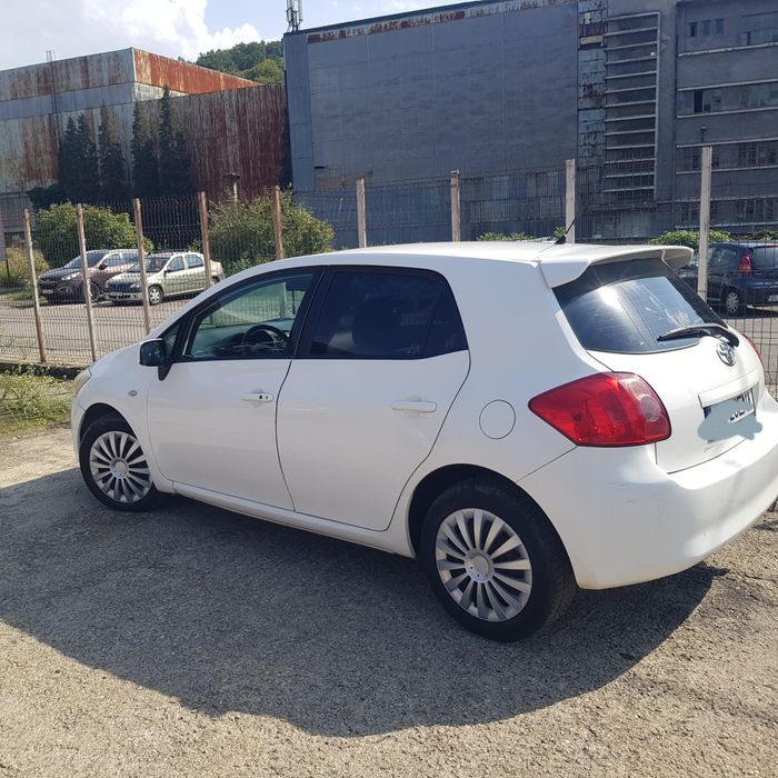 Vând TOYOTA AURIS 2008 Diesel