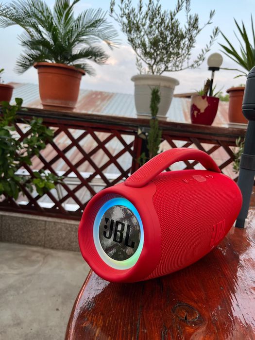 Boxa portabila bluetooth