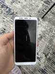 Xiaomi Redmi 5 Plus ikkalasi ham 400
