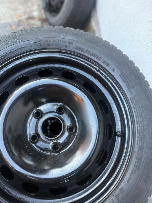 Jante tabla cu cauciucuri  205/55/16 iarna VW