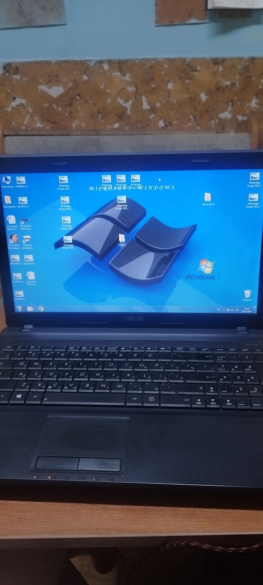 Ноутбук ASUS x54c