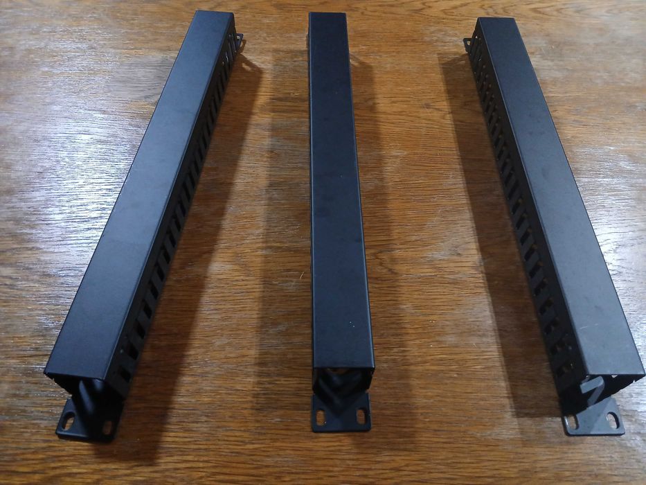 Set ghidaje cabluri - wire management