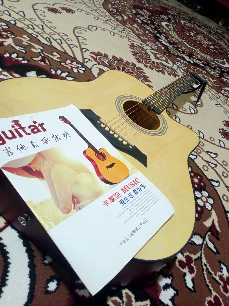 Гитара продается Kamoer