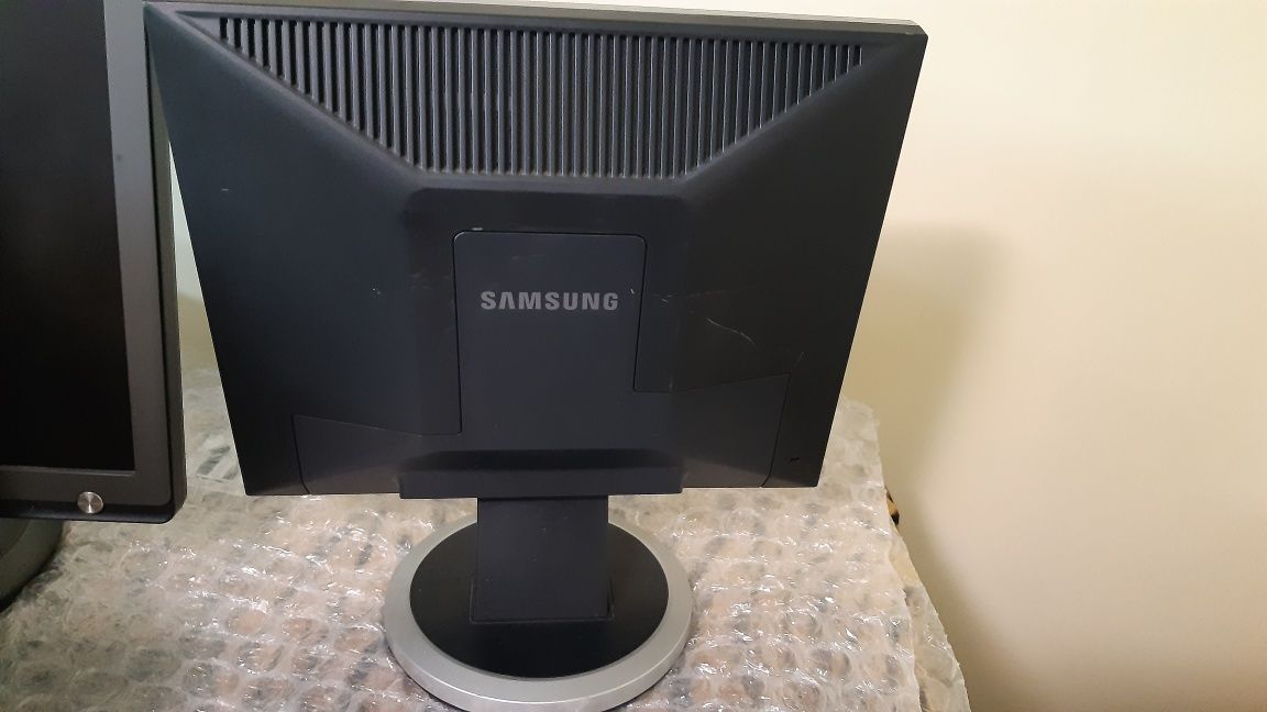 Монитор samsung  17