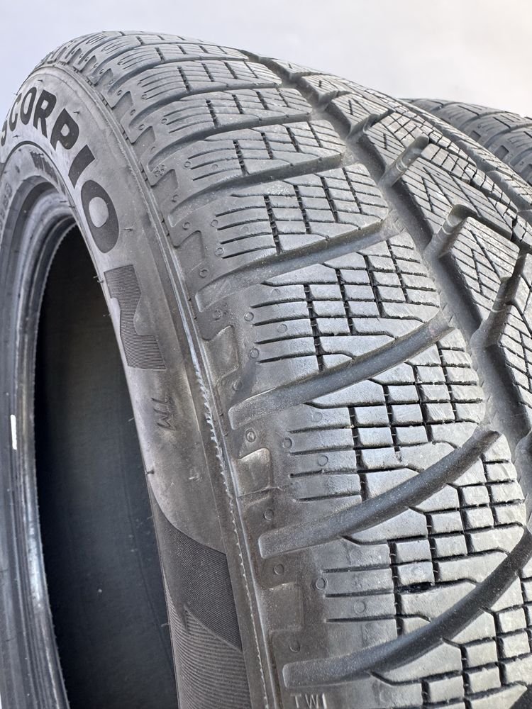Зимни гуми Pirelli 255/50/19 Нови !!!