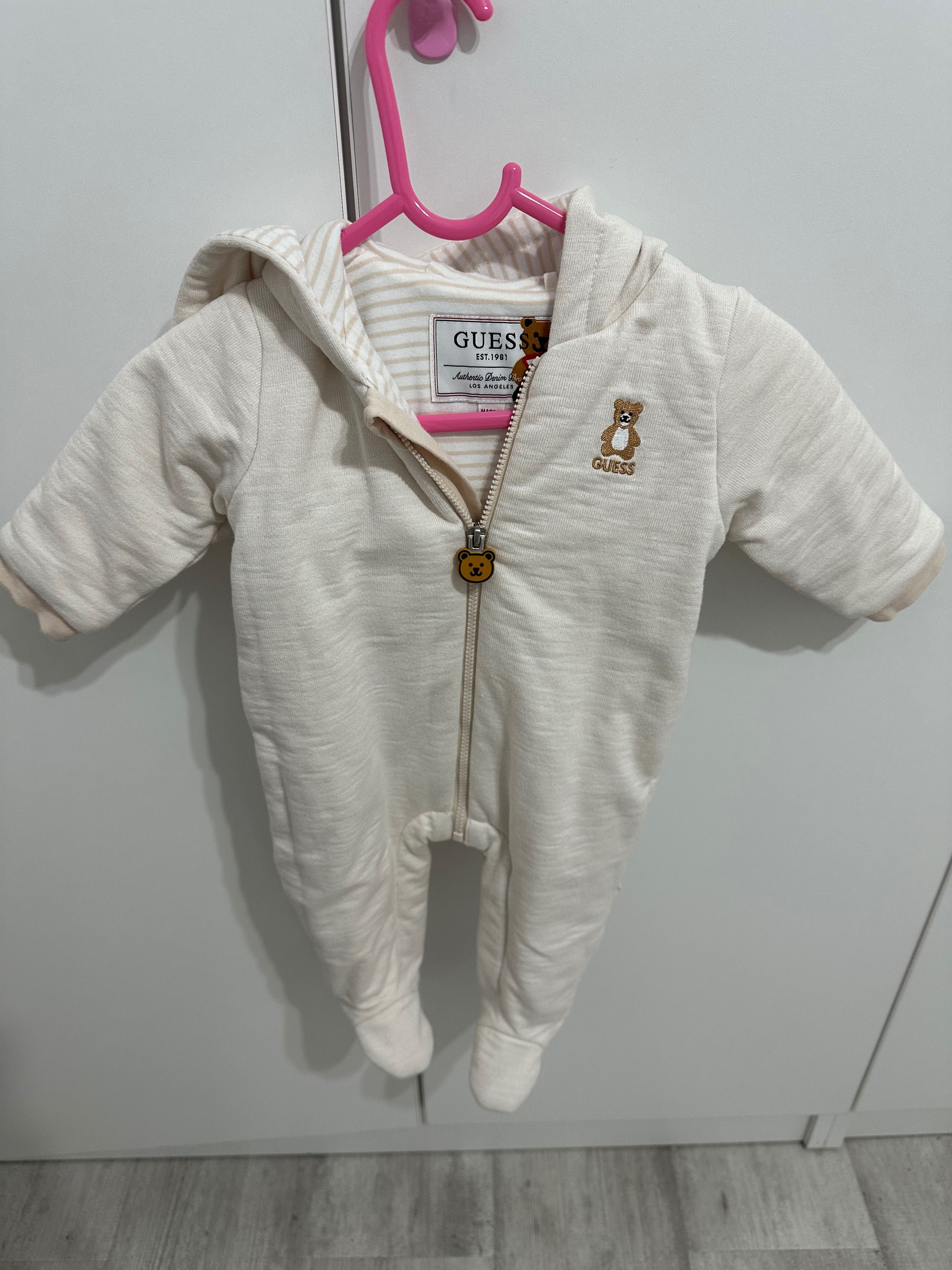 Бебешки космонавт Гес/ Guess