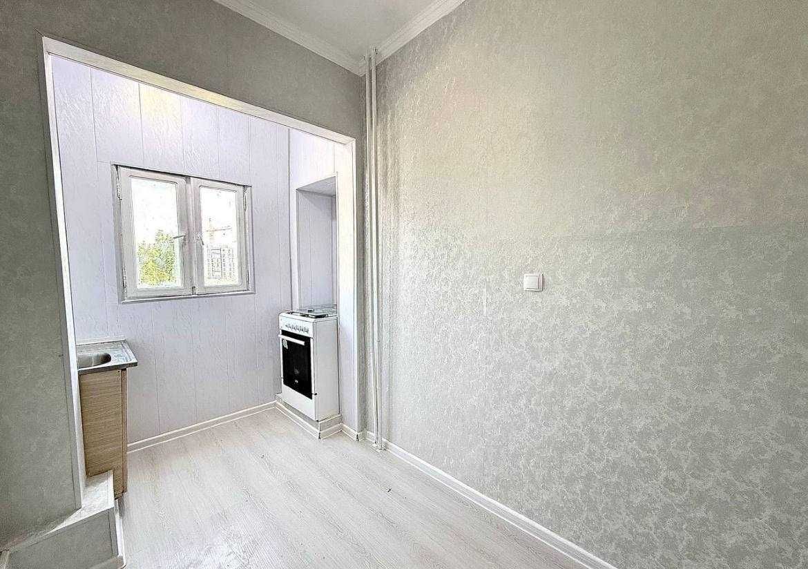 СРОЧНО !! Продается квартира в Яшнабаде 1/6/9 ( 30 кв/м ) Оханграбо