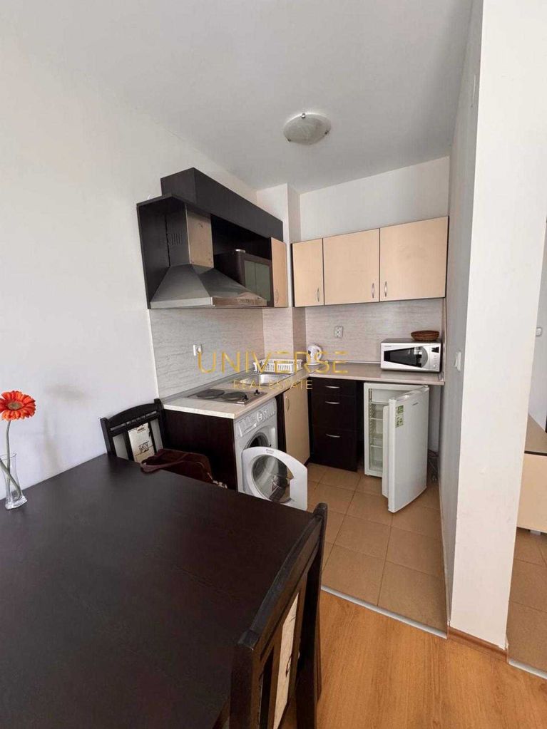 Продава се Двустаен апартамент в к.к. Слънчев бряг - 61 кв.м за 1066 €/кв.м - Снимка #4