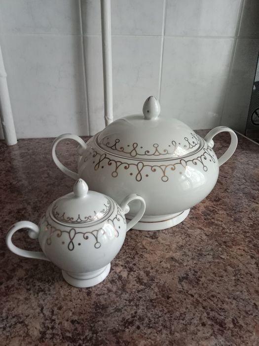 Супница и сахарница вместе 1000