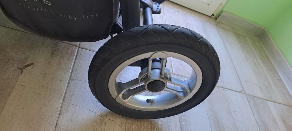 Бебешка комбинирана количка