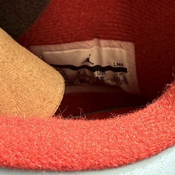 Jordan 4 Retro x Travis Scott 42