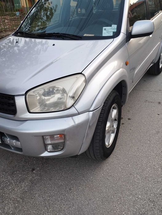 Продавам Тoyota Rav 4