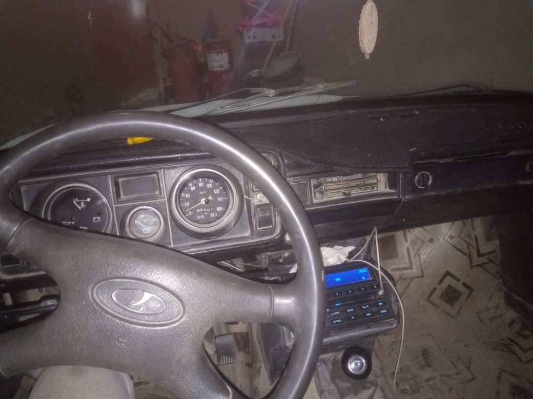 Baz 2107 sotiladi xolati yaxshi motor moy yemidi yangi remut bugan