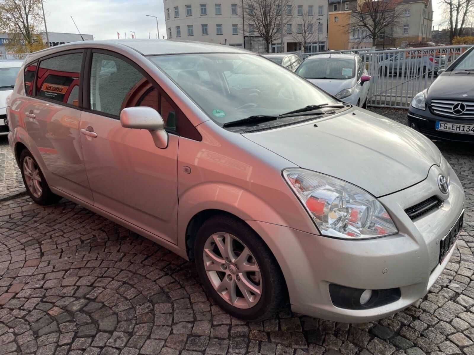 Toyota Corolla Verso 2.2 D4D D-CAT 136к.с и 177к.с На Части 3бр