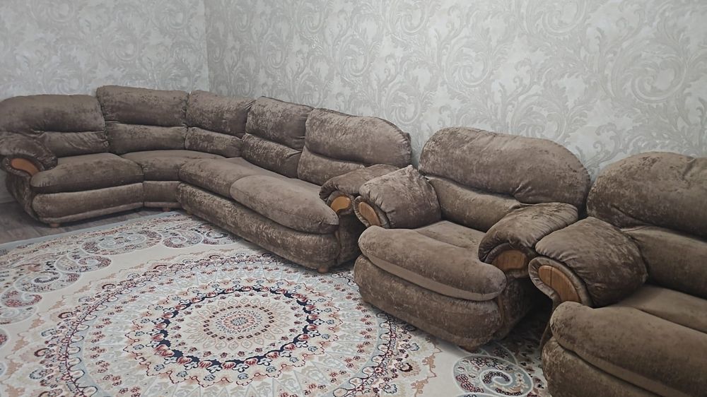 Диван кресло в хорошем состоянии