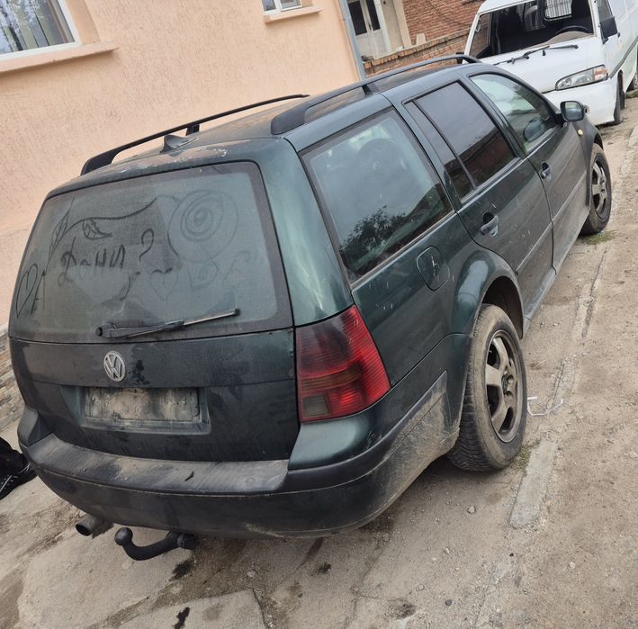 VW Голф 4 комби- на части